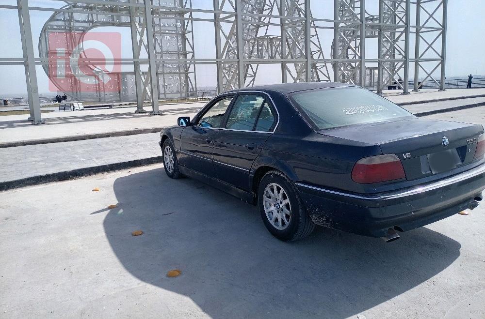 بي ام دبليو الفئة 7